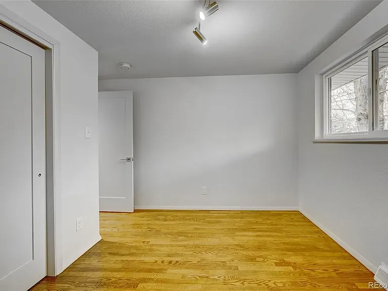 4020 N Kalamath St — Photo 10