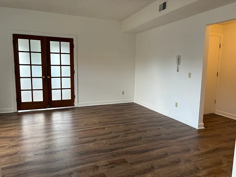 704 Interdrive St #2S — Photo 12