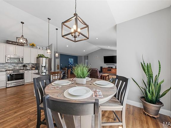 4th image of 648 Wyndview Dr