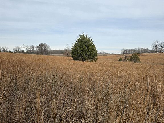 3rd image of 336 Bradford Cemetery Rd