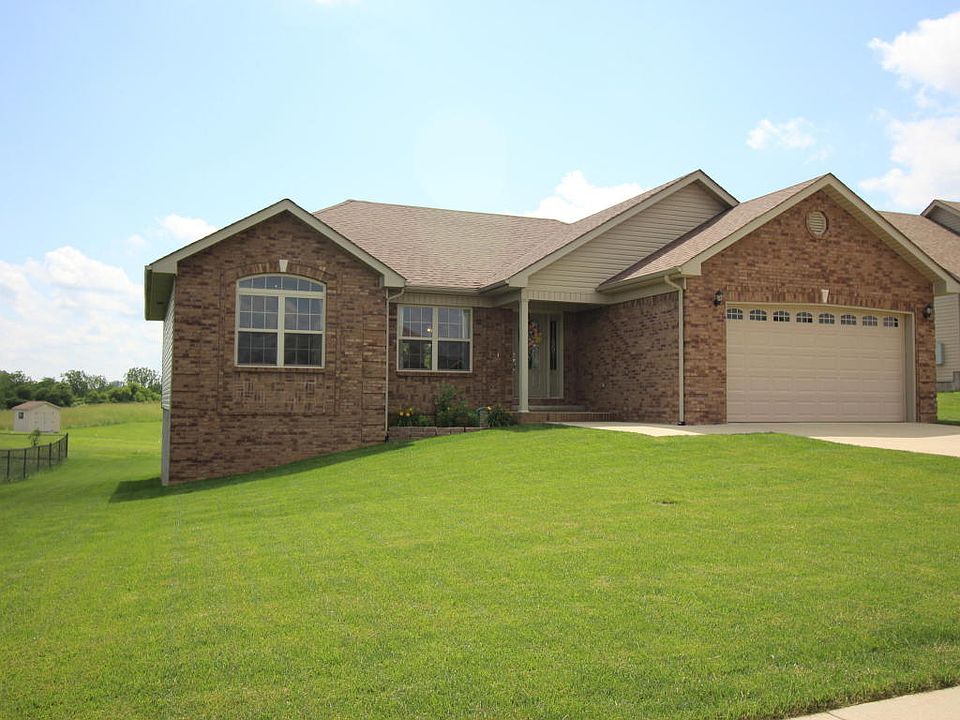 1st image of 221 S Rushmore Dr