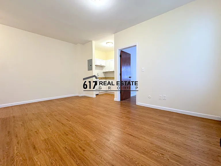46-3 S Huntington Ave — Photo 12