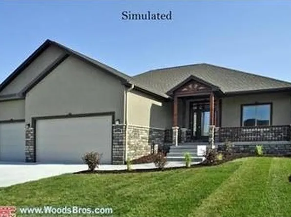 9900 Flat Water Cir, Lincoln, NE 68527