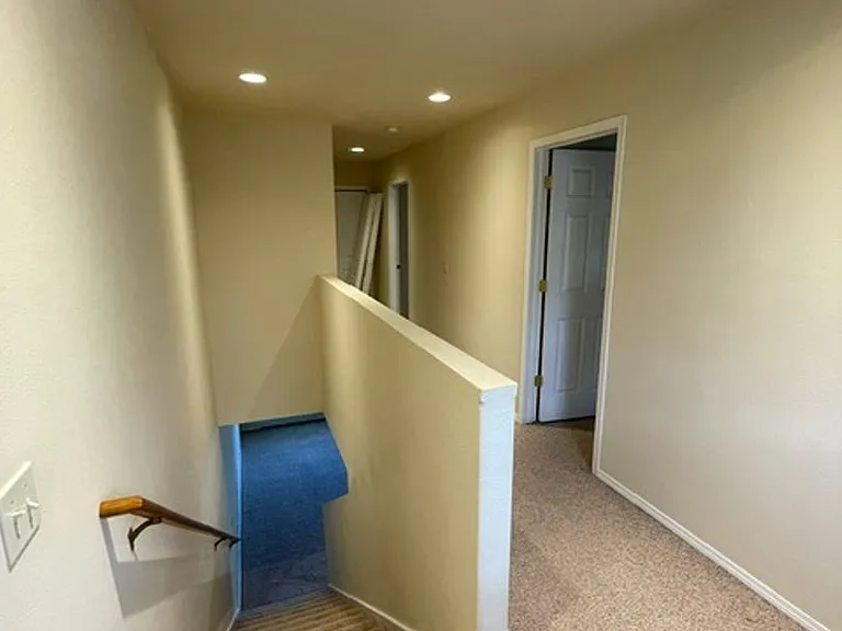 1308 W Babcock St #D — Photo 24