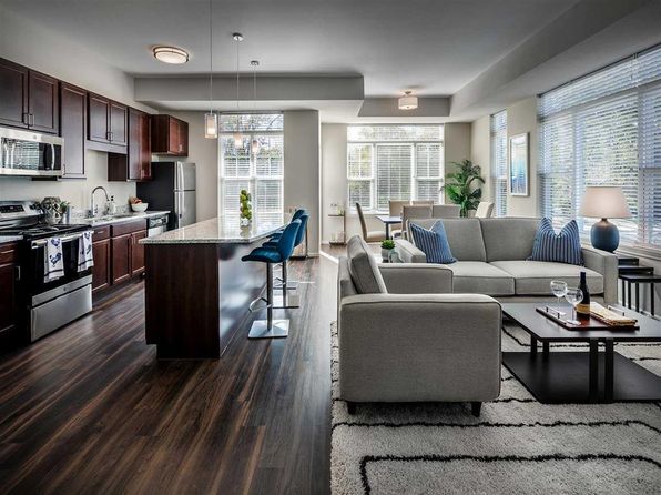 3900 N Estabrook Pkwy #144