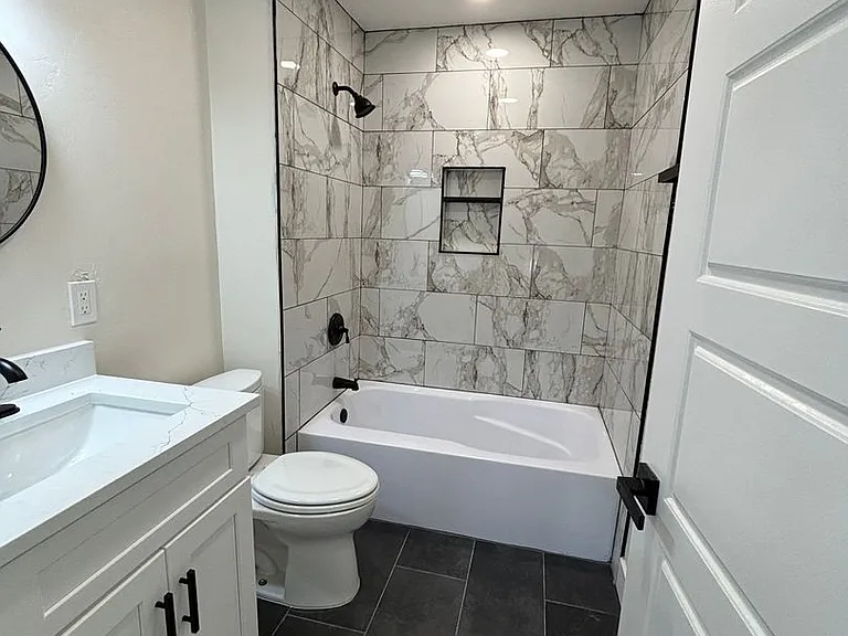 1091 E Mecham Ln — Photo 12