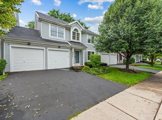 1009 Derby Crse, Saint Charles, IL