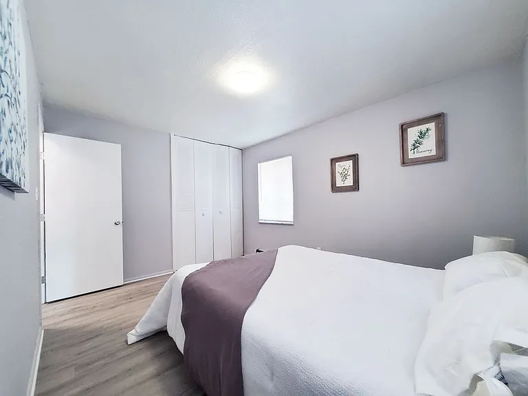 Smartland Parkwood Manor Apartments — Photo 11