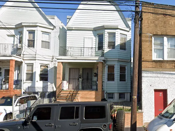 140 Sterling Ave, Jersey City, NJ