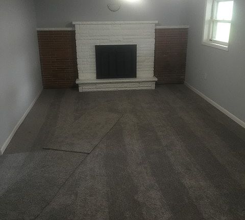 4th image of 15257 Wabash Ave