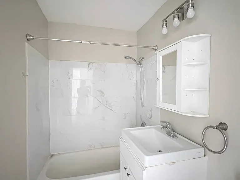 1527 Norway Ln #2B — Photo 21