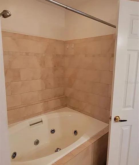 340 NW 48th Blvd — Photo 12