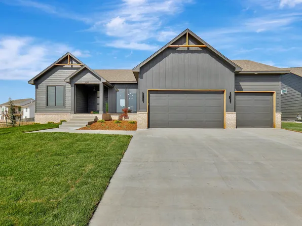 2530 N Emerald Ct, Andover, KS 67002