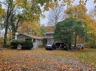 1760 Baltzley Valley Rd SE, New Philadelphia, OH 44663