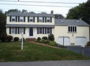 8 Fieldstone Rd, Scituate, MA 02066