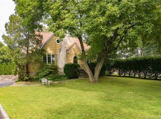 261 Pemberwick Rd, Greenwich, CT 06831