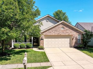 10492 Cedar Dr, Fishers, IN 46038