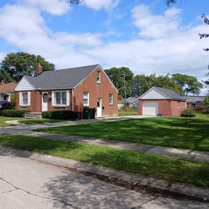 27820 Grant St, Saint Clair Shores, MI, 48081