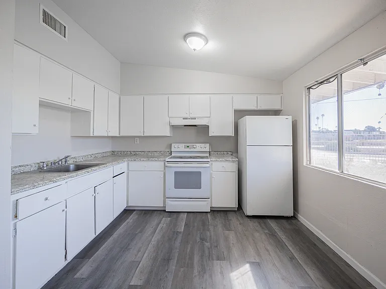 2115 W Devonshire Ave, Phoenix Az — Photo 41