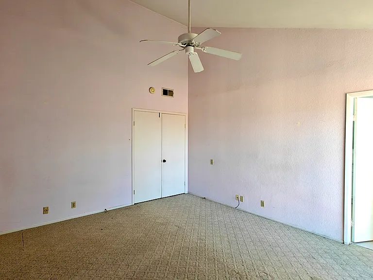 1834 S Marengo Ave #31 — Photo 17