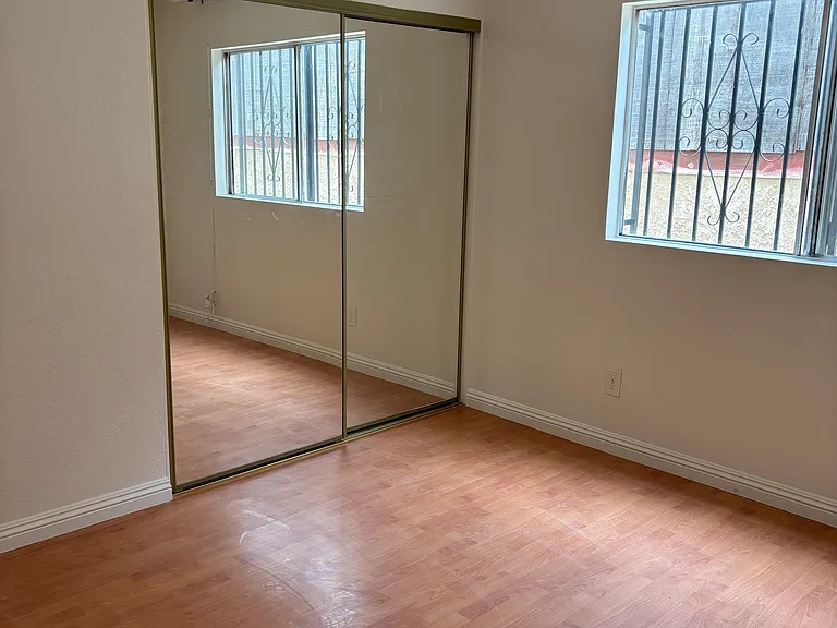 1658 W 207th St #3 — Photo 6