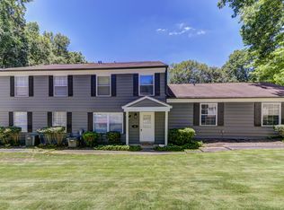 1348 Surrey Ln SW #1348, Marietta, GA 30008