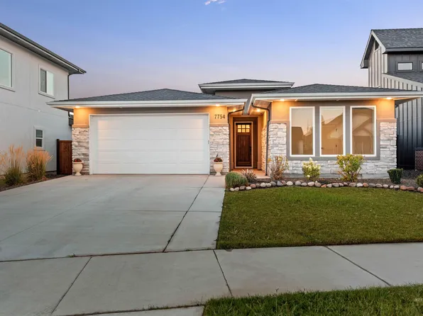 7754 W Meltwater Ln, Eagle, ID 83616