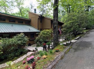 24 Lonely Mountain Dr BUILDING B, Sapphire, NC 28774