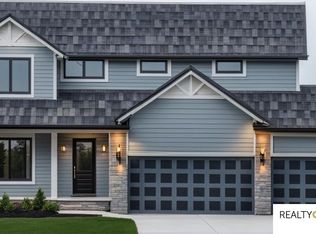 4914 Pinehill Rd, Bellevue, NE 68133