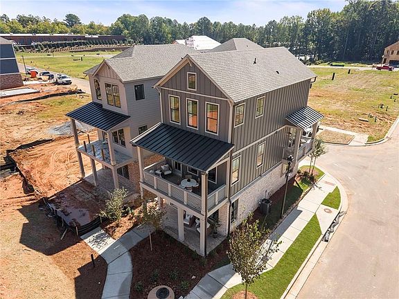 2nd image of 4414 Braken Ln