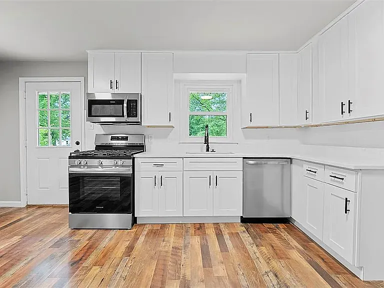 506 Meyer Rd — Photo 5