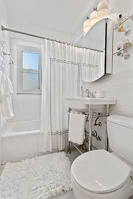 Rented by Corcoran | media 6