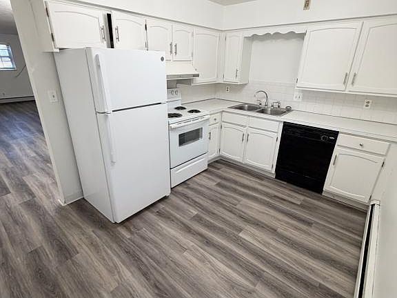 5th image of 369 Shields Rd #1