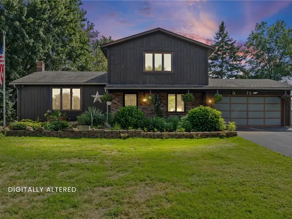 75 Woodedge Ln, Rochester, NY 14626
