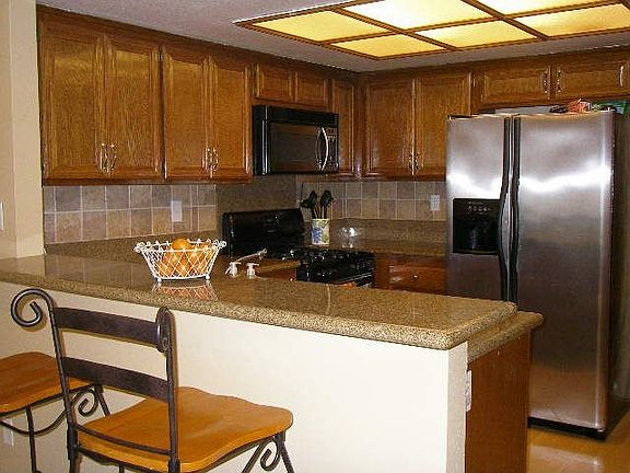 granite kitchen