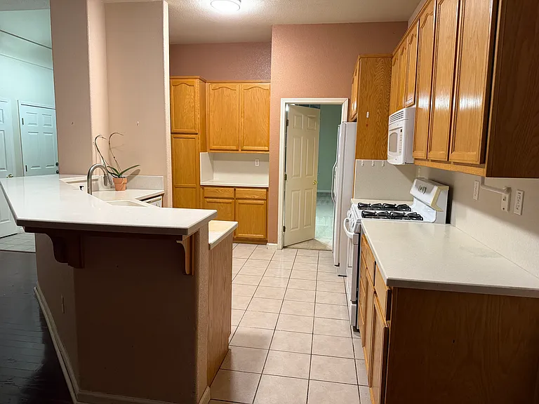 4309 Dalehurst Ln — Photo 13