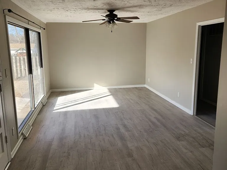 7625 Lafayette Ave — Photo 5