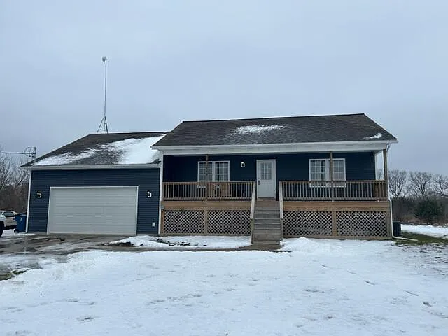 11828 Meddler Ct NE photo 1