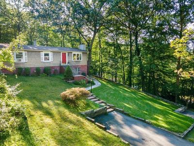 30 Lake Street, Goldens Bridge, NY, 10526