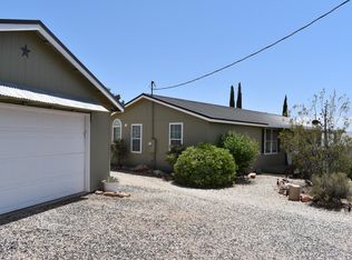 527 S Moenkopi Dr, Leeds, UT 84746