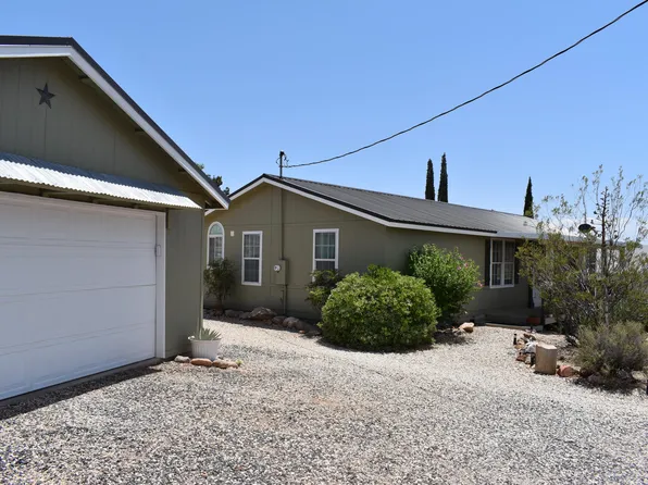 527 S Moenkopi Dr, Leeds, UT 84746