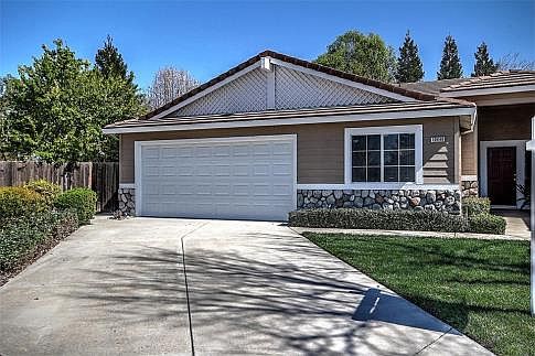 2nd image of 10440 Humboldt Pl