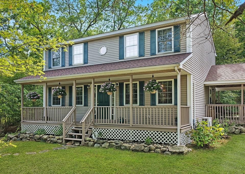 1st image of 19 Muratore Ln