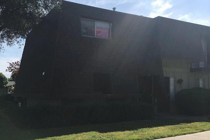 1st image of 5748 Hillsdale Blvd