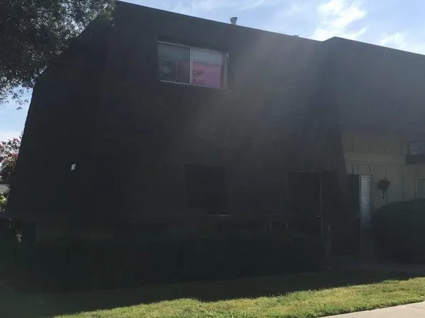 5748 Hillsdale Blvd, Sacramento, CA 95842