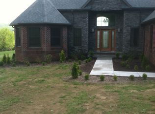 7 Westgate Rd, Uniontown, PA 15401