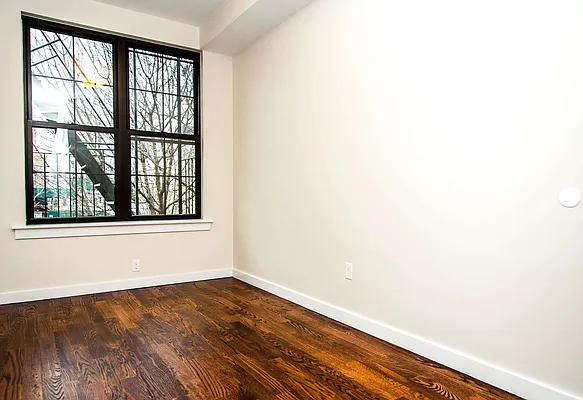 Rented by Nooklyn NYC LLC | media 76
