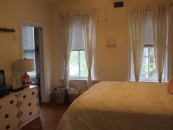4th image of 1111 Superior St #2
