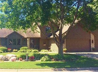13512 James Ave S, Burnsville, MN 55337