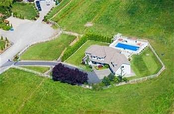 1st image of 3915 224th Ave E